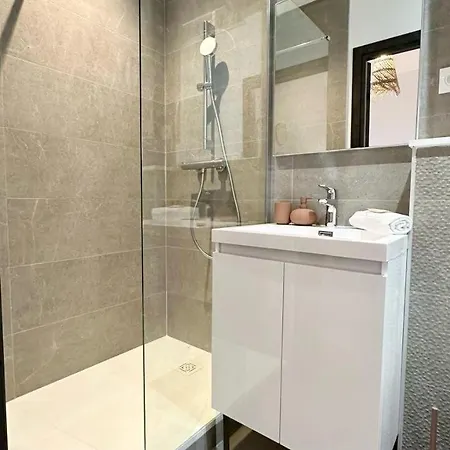 Apartment Vitton 2 - 1 Bedroom - Montchat *